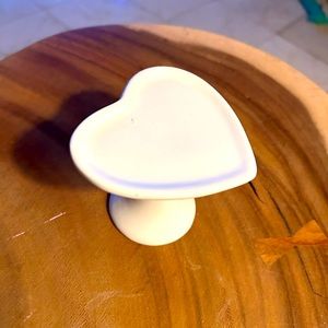 Mini white ceramic heart shaped cupcake stand